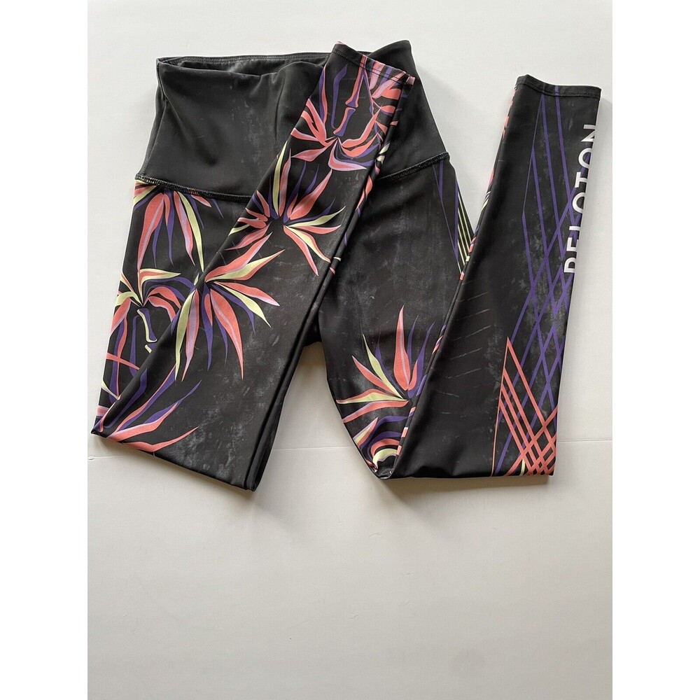 onzie and peloton cropped high waisted leggings leaf print Logo Size XS Workout